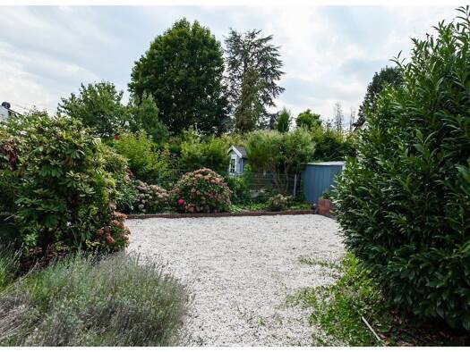 Doppelhaushälfte zum Kauf provisionsfrei 595.000 € 8 Zimmer 185 m² 372 m² Grundstück frei ab sofort Mörfelden Mörfelden-Walldorf 64546