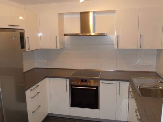 Wohnung zur Miete 1.450 € 4 Zimmer 94,2 m² Geschoss 2/4 frei ab 01.05.2026 Maichingen Sindelfingen 71069