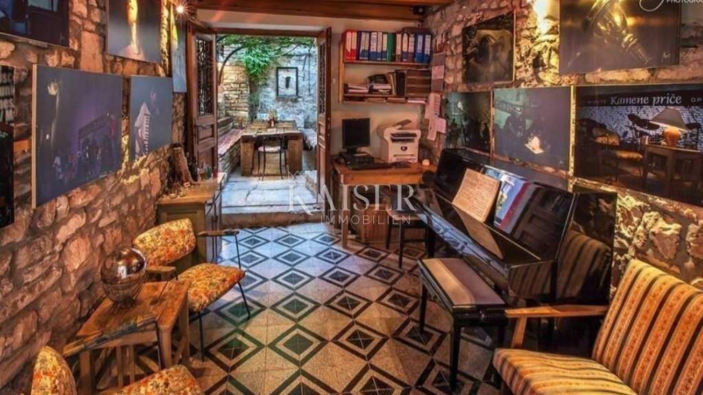 Ladenfläche zum Kauf 770.000 € 1 Zimmer Bale Bale