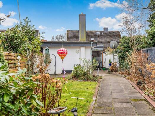 Doppelhaushälfte zum Kauf 224.500 € 3 Zimmer 83 m² 363 m² Grundstück Stör Neumünster 24539