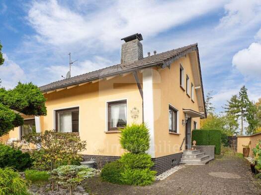 Einfamilienhaus zum Kauf 375.000 € 5 Zimmer 146 m² 1.830 m² Grundstück Kirchheim Euskirchen / Kirchheim 53881