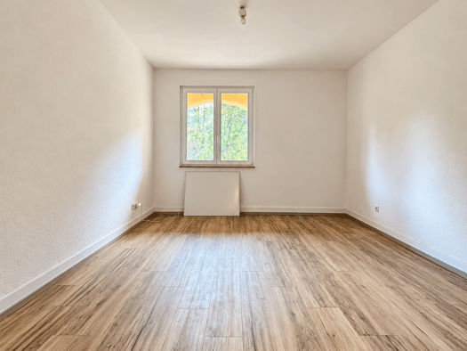 Wohnung zum Kauf als Kapitalanlage geeignet 150.000 € 4 Zimmer 94 m² Koloniestraße 2 Neudorf Weisenbach 76599