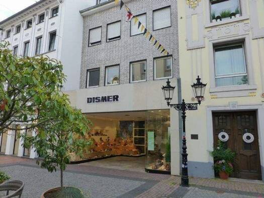 Wohnung zur Miete 721 € 3 Zimmer 94 m² frei ab 01.12.2026 Moers-Mitte Moers 47441