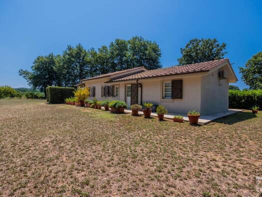 Villa zum Kauf 580.000 € 3 Zimmer 185 m² 25.000 m² Grundstück frei ab sofort Manciano