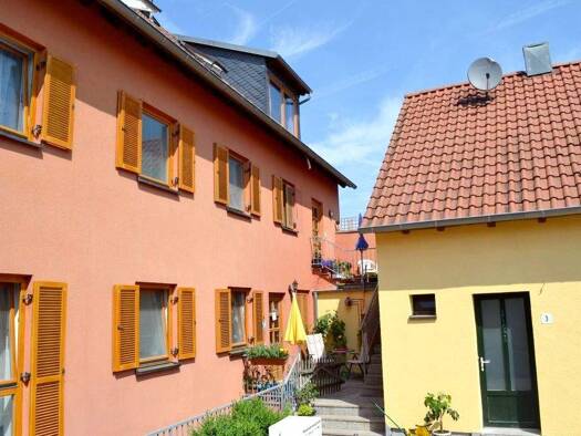 Wohnung zum Kauf als Kapitalanlage geeignet 329.000 € 5 Zimmer 135 m² Industriestr. 3b Bergtheim 97241