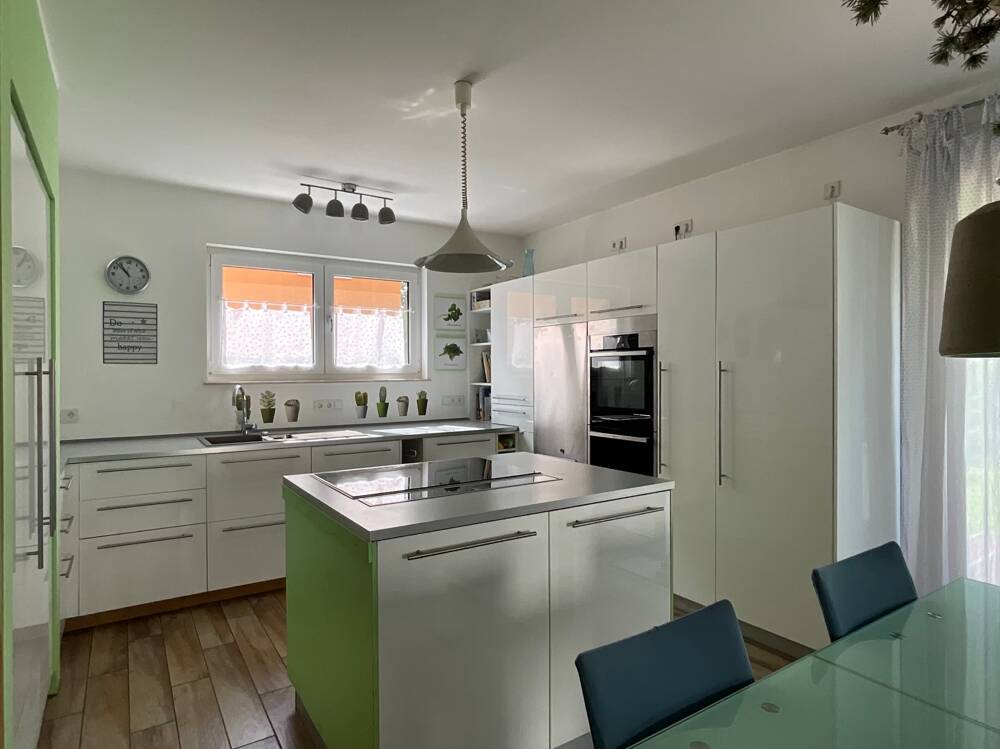 Property thumbnail 11