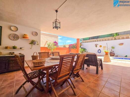 Chalet zum Kauf 395.000 € 5 Zimmer 252 m² 384 m² Grundstück Venezuela 5 Vera 04620