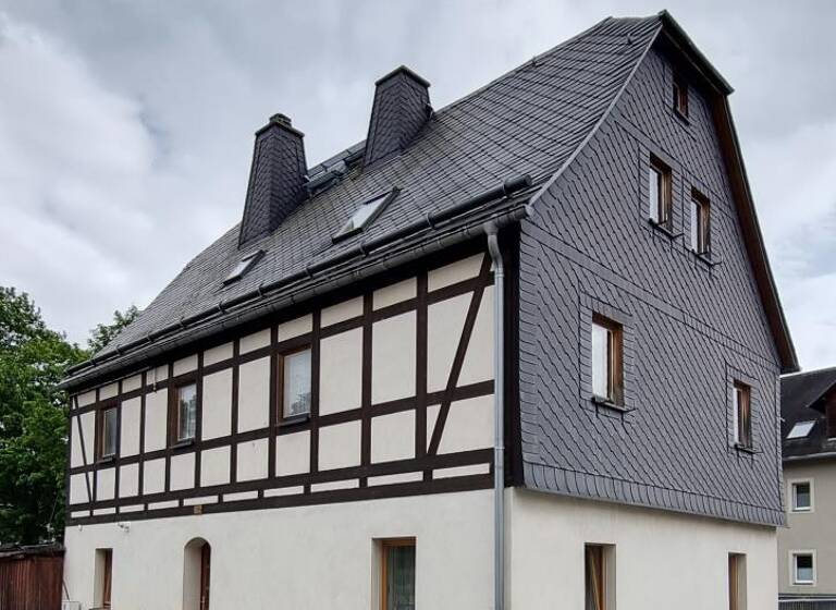 Einfamilienhaus zum Kauf 99.000 € 9 Zimmer 140 m²<br/>Wohnfläche 460 m²<br/>Grundstück Raschau Raschau-Markersbach 08352