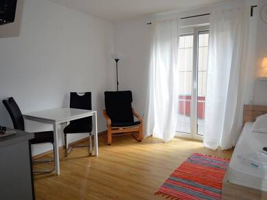 Wohnung zur Miete Wohnen auf Zeit 660 € 1 Zimmer 20 m² frei ab 01.09.2025 Göggingen Augsburg 86199