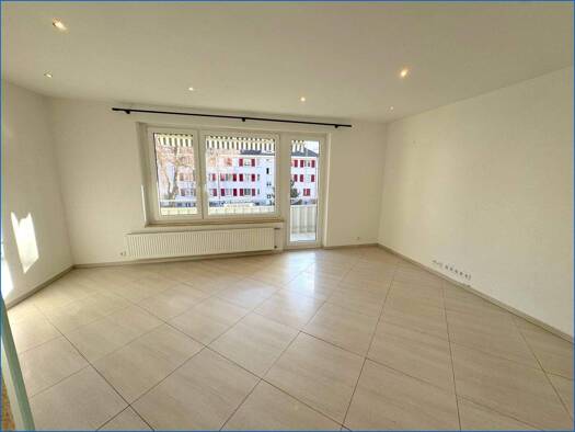 Wohnung zum Kauf 279.500 € 3 Zimmer 83 m² 1. Geschoss Singen 78224