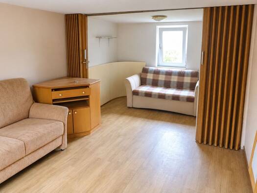 Doppelhaushälfte zum Kauf 85.000 € 3 Zimmer 60 m² 214 m² Grundstück Rettert Rettert 56370