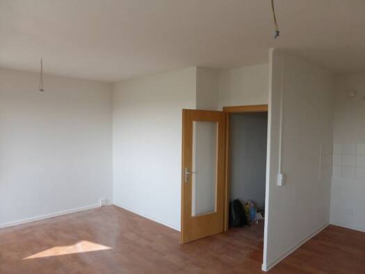 Wohnung zur Miete 395 € 3 Zimmer 60,8 m² 4. Geschoss frei ab 01.10.2026 Jakob-Kaiser-Ring 21 Roter Berg Erfurt 99087