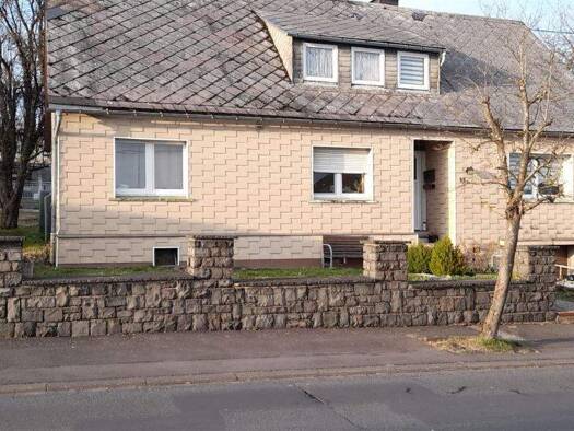 Einfamilienhaus zum Kauf 105.000 € 7 Zimmer 160 m² 800 m² Grundstück frei ab 01.02.2026 Neuhochstein Höhn , Westerw 56462