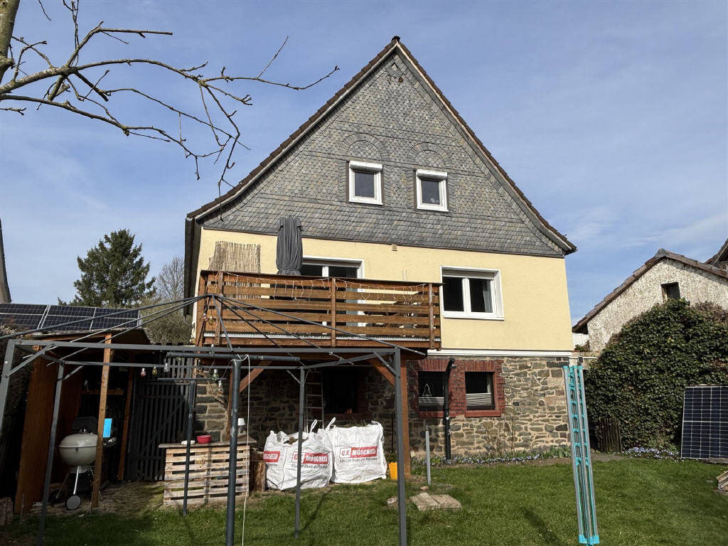 Immobilie in Allendorf - Gepflegtes Einfamilienhaus, saniert im Jahr 2009 - Bild 1