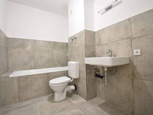 Wohnung zur Miete 450 € 1 Zimmer 40,2 m² 3. Geschoss frei ab sofort Am Sonnenbrunnen 17 Vohwinkel Wuppertal 42327