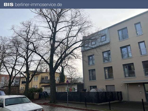 Mehrfamilienhaus zum Kauf als Kapitalanlage geeignet 1.100.000 € 277 m² 1.692 m² Grundstück Johannisthal Berlin 12487
