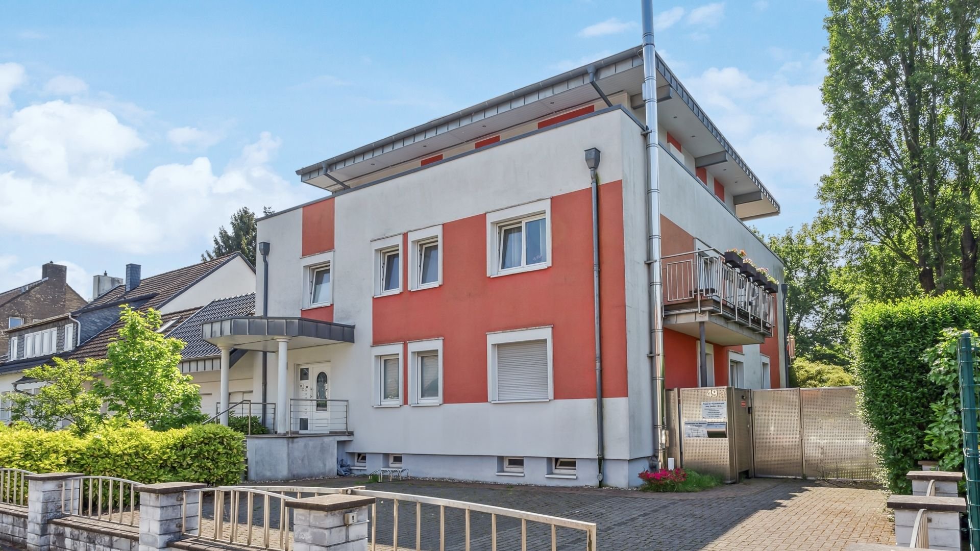 Mehrfamilienhaus zum Kauf 1.980.000 € 568 m²<br/>Wohnfläche 2.050 m²<br/>Grundstück Unterfeldhaus Erkrath 40699