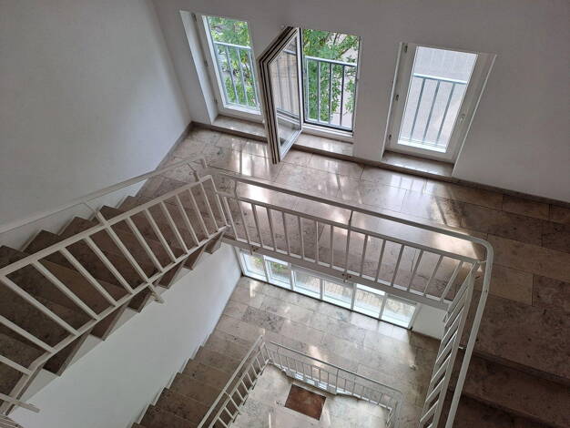 Wohnung zum Kauf provisionsfrei 189.000 € 1 Zimmer 24 m² Dachgeschoss, 3. Geschoss Altstadt - Ring Freiburg im Breisgau 79098