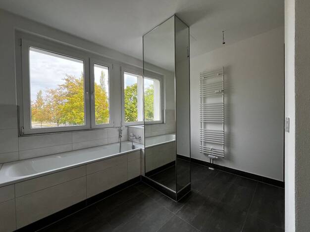 Wohnung zur Miete 560 € 2 Zimmer 70 m² 1. Geschoss frei ab sofort Lilienthalring 27 Eisenhüttenstadt Eisenhüttenstadt 15890