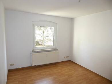 Wohnung zur Miete 224 € 2 Zimmer 40 m² 1. Geschoss frei ab sofort Heinrich-Heine-Str. 21 Unterwellenborn Unterwellenborn 07333