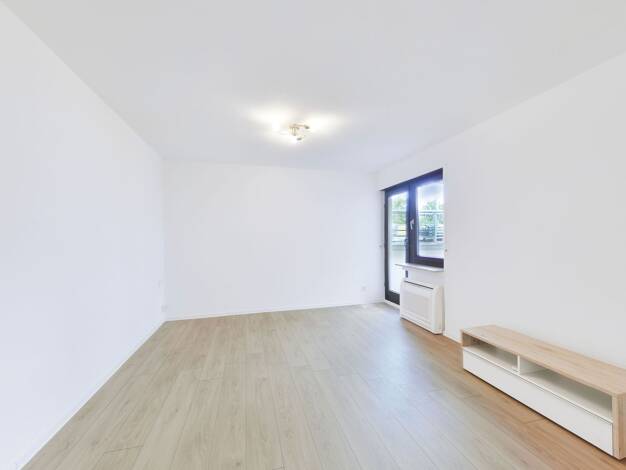 Wohnung zum Kauf 100.000 € 1 Zimmer 23 m² frei ab sofort Serach Esslingen am Neckar 73732