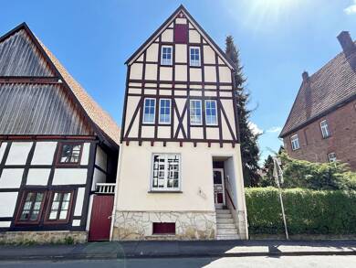 Einfamilienhaus zum Kauf 173.000 € 7 Zimmer 134 m² 103 m² Grundstück Warburg Warburg 34414
