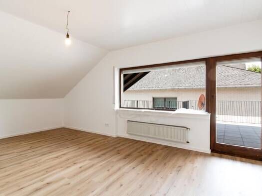 Wohnung zur Miete 1.100 € 3 Zimmer 122 m² frei ab sofort Pellingen 54331