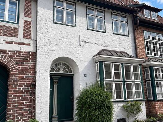 Einfamilienhaus zur Miete 2.250 € 5 Zimmer 120 m² 117 m² Grundstück frei ab sofort Altstadt Lüneburg 21335