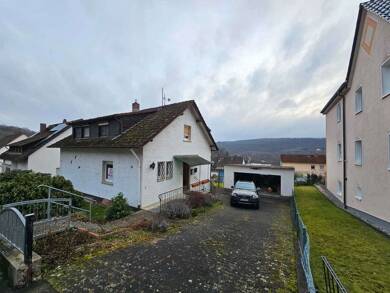 Mehrfamilienhaus zum Kauf 189.000 € 8 Zimmer 115 m² 675 m² Grundstück Lißberg Ortenberg 63683