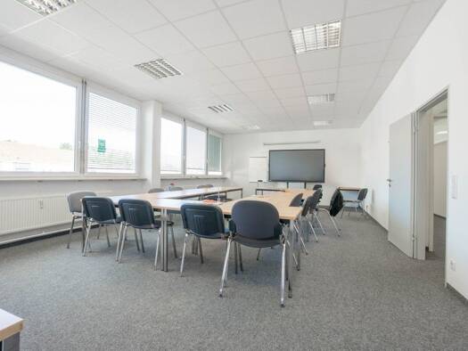 Bürofläche zur Miete 1.300 € 4 Zimmer 177 m² Bürofläche teilbar ab 177 m² Balingen Balingen 72336