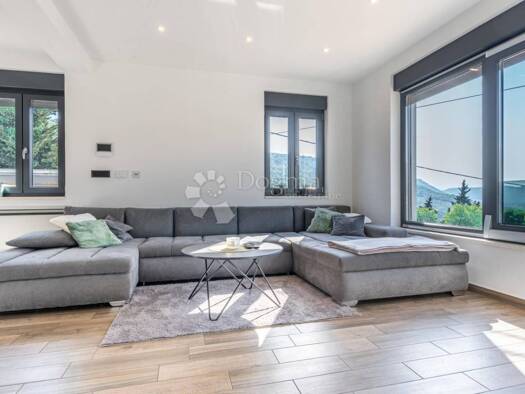 Einfamilienhaus zum Kauf 499.000 € 6 Zimmer 180 m² Orehovica, Rijeka Rijeka 51000