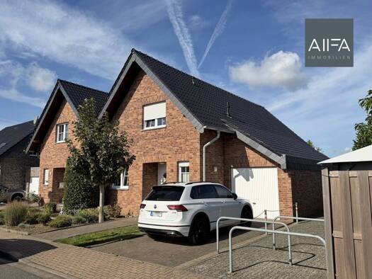 Doppelhaushälfte zum Kauf 359.000 € 4 Zimmer 135 m² 300 m² Grundstück Birgelen Wassenberg 41849