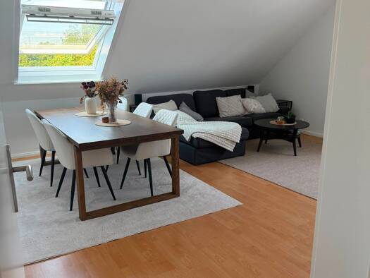 Wohnung zur Miete 1.030 € 2 Zimmer 67 m² Geschoss 2/3 frei ab sofort Harksheide Norderstedt 22844