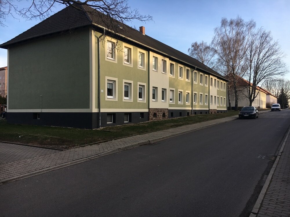 Wohnung zur Miete 350 € 3 Zimmer 63 m²<br/>Wohnfläche 1.<br/>Geschoss 01.04.2025<br/>Verfügbarkeit Eptinger Rain 48 Mücheln Mücheln (Geiseltal) 06249