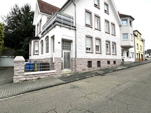 Mehrfamilienhaus zum Kauf als Kapitalanlage geeignet 639.000 € 15 Zimmer 333 m² 405 m² Grundstück Zweibrücken 66482