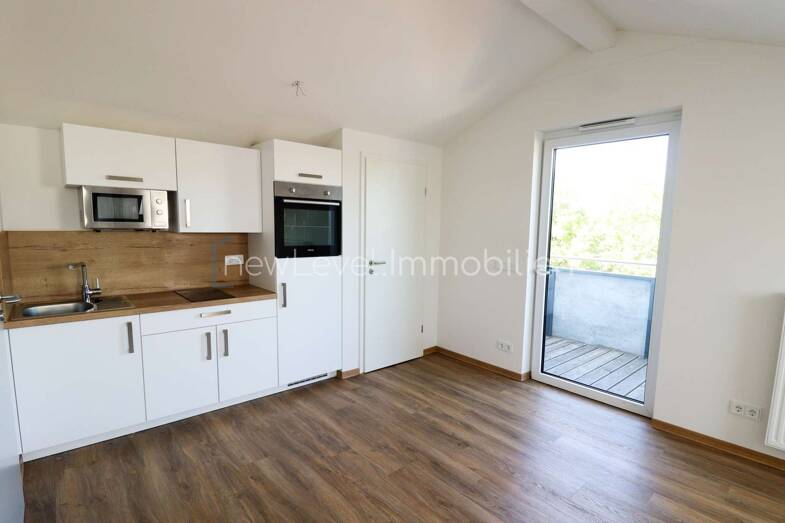 Wohnung zur Miete 391 € 1 Zimmer 29 m² Dachgeschoss, 3. Geschoss frei ab 01.06.2025 Brunnenstraße 3a Nittendorf Nittendorf 93152