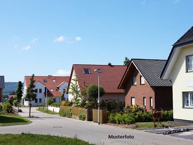 Einfamilienhaus zum Kauf 165.000 € 3 Zimmer 96,1 m² 802 m² Grundstück Tönning 25832