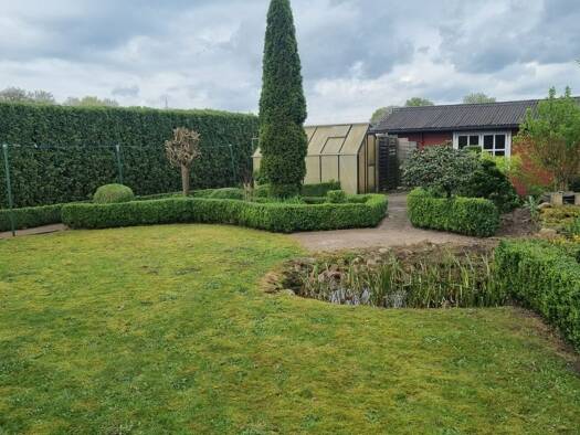 Mehrfamilienhaus zum Kauf 349.000 € 9 Zimmer 190 m² 877 m² Grundstück Ekern Bad Zwischenahn 26160