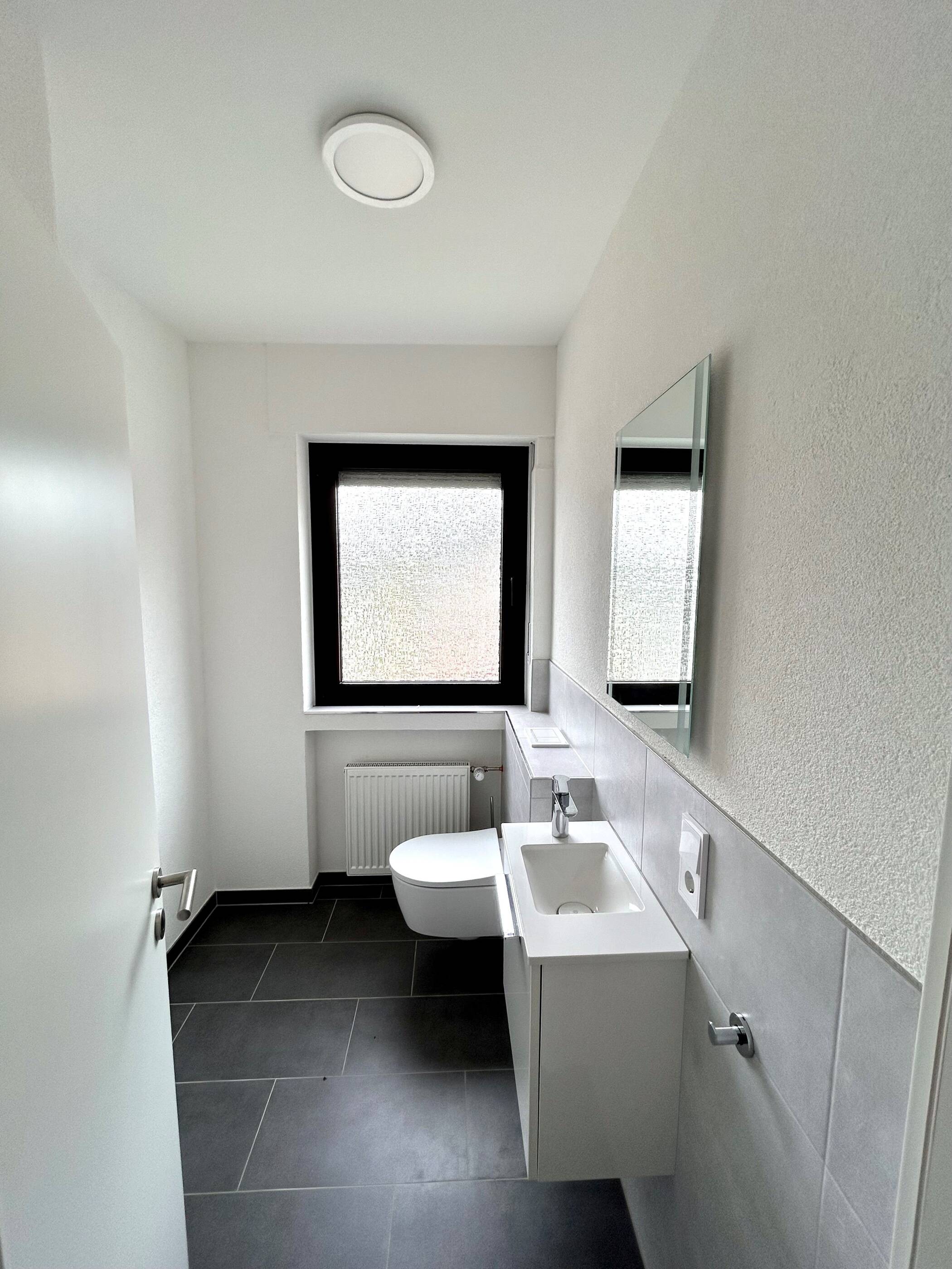 Erstbezug nach Renovierung! Helle DG Wohnung mit Balkon und Garage in Trier-Ruwer! – Trier – Vorschaubild 7