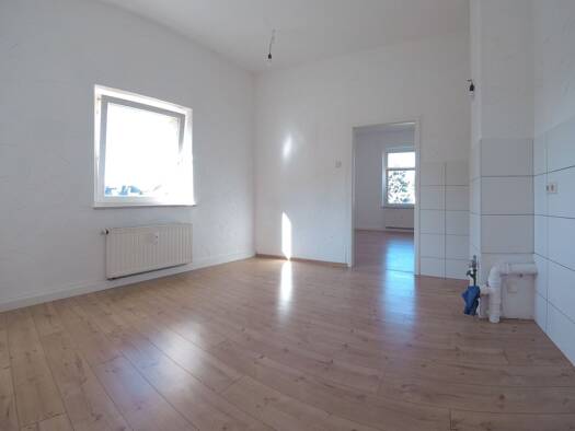 Wohnung zur Miete 430 € 3 Zimmer 70 m² 1. Geschoss frei ab 15.09.2026 Leglerstraße 7 Pirna Pirna 01796