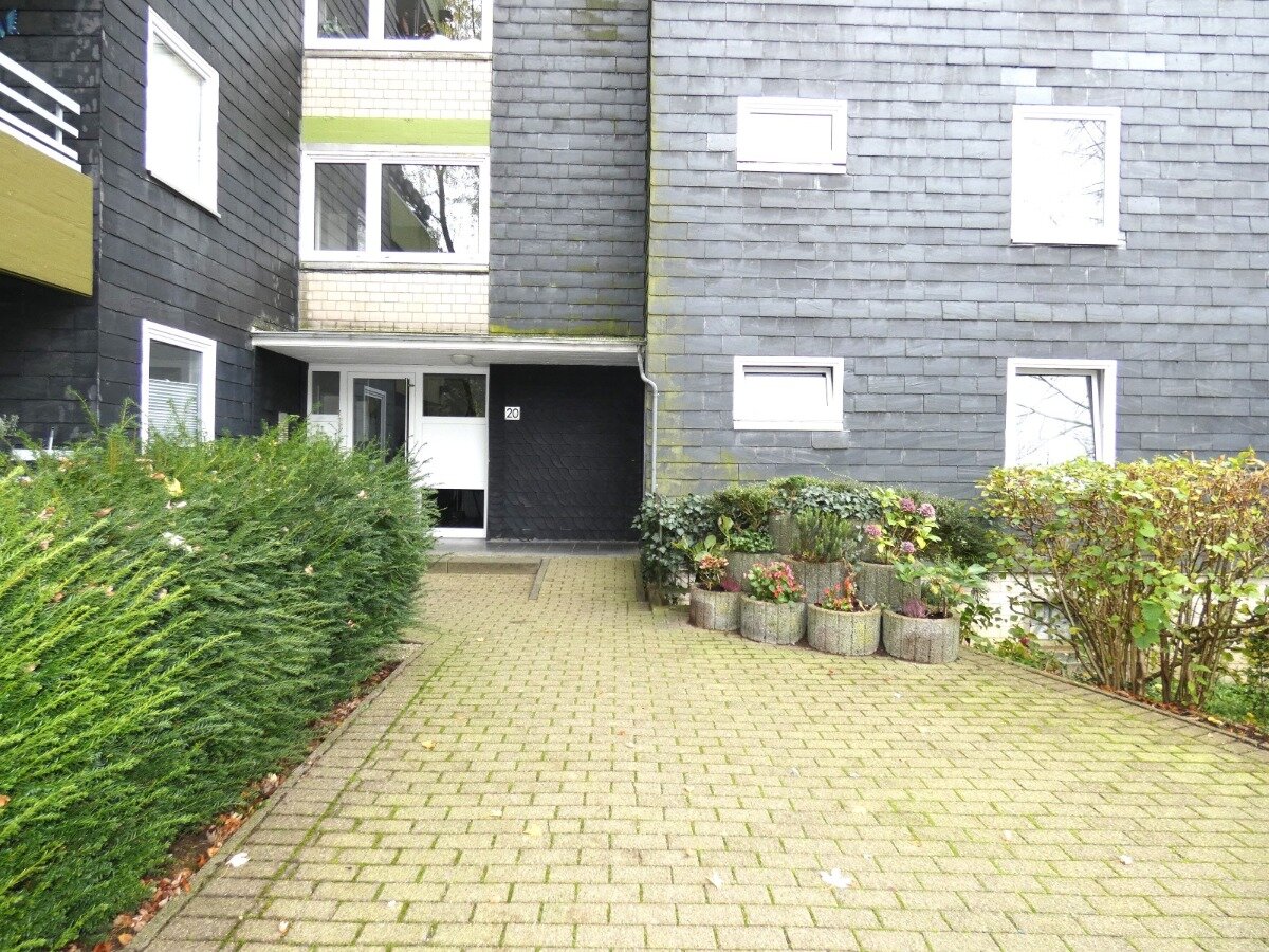 Wohnung zum Kauf 79.000 € 3 Zimmer 75 m²<br/>Wohnfläche Innenstadt Radevormwald 42477