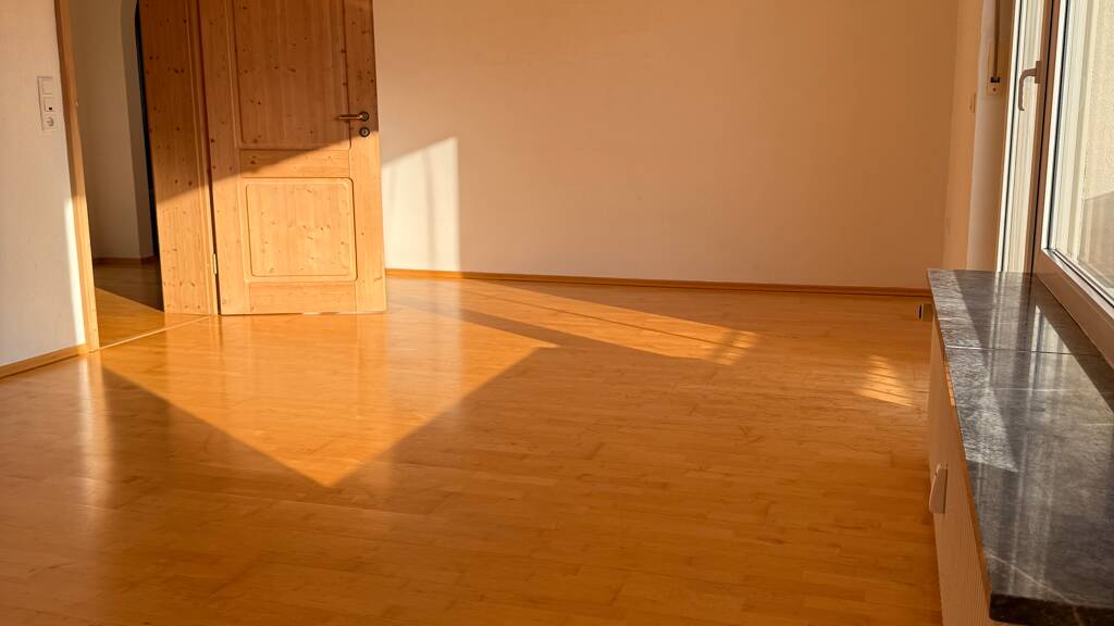 Wohnung zur Miete 900 € 2,5 Zimmer 80 m² Geschoss 1/2 frei ab sofort Kürnach 97273