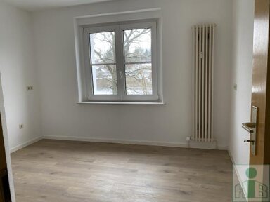 Wohnung zur Miete 295 € 2 Zimmer 49,2 m² Kamenz Kamenz 01917