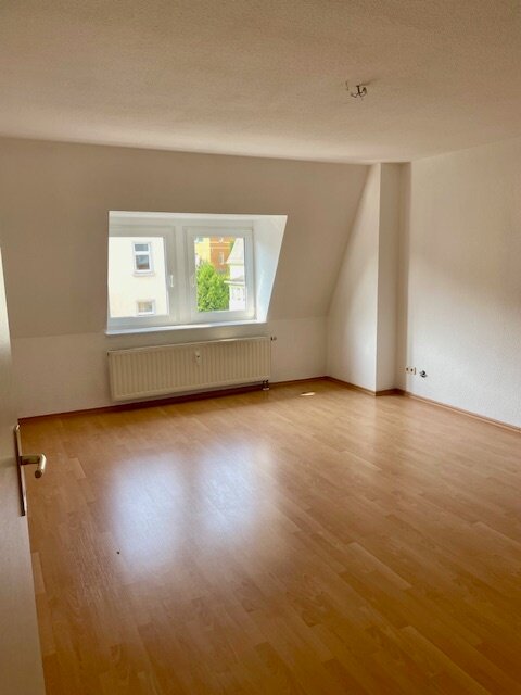 Wohnung zur Miete 568 € 4 Zimmer 94,7 m²<br/>Wohnfläche 3.<br/>Geschoss ab sofort<br/>Verfügbarkeit Waldheim Waldheim 04736