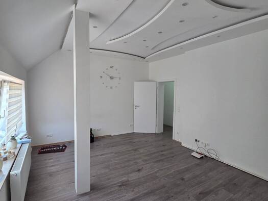 Wohnung zur Miete 675 € 2 Zimmer 75 m² Geschoss 2/3 frei ab sofort Sterkrade-Mitte Oberhausen 46145