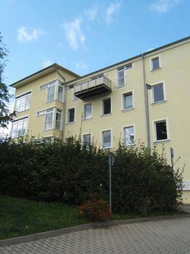 Wohnung zur Miete 315 € 2 Zimmer 53,4 m² Glauchauer Str. 19 b Lichtenstein Lichtenstein (Sachsen) 09350
