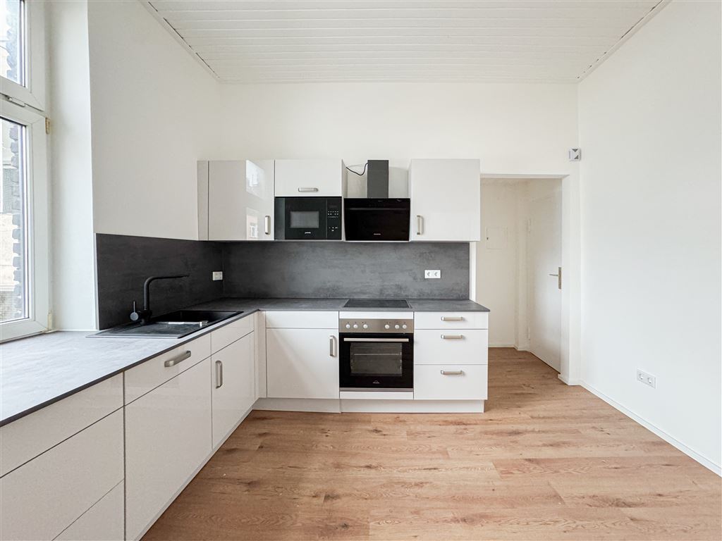 Wohnung zum Kauf 200.000 € 2 Zimmer 41 m²<br/>Wohnfläche 2.<br/>Geschoss ab sofort<br/>Verfügbarkeit Oberbilk Düsseldorf 40233