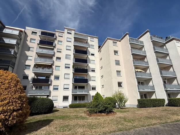 Wohnung zum Kauf 345.000 € 4 Zimmer 106,5 m² Bad Homburg Bad Homburg vor der Höhe 61350