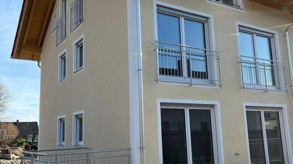 Doppelhaushälfte zur Miete - Erstbezug 2.500 € 7 Zimmer 174 m² 100 m² Grundstück Schloßstraße 43 Egmating 85658