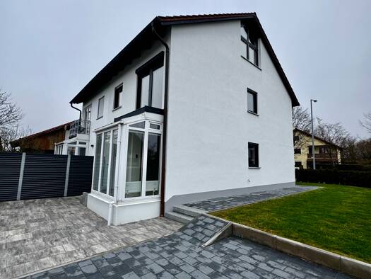 Doppelhaushälfte zur Miete 1.500 € 4 Zimmer 110 m² frei ab 01.02.2026 Ittling Straubing 94315